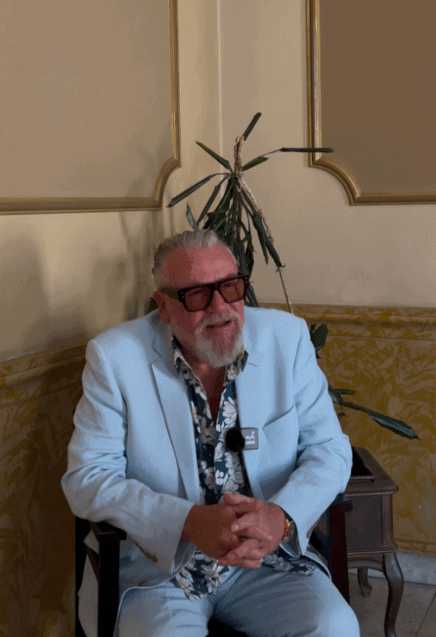 Sjeli smo s Ray Winstoneom: Šta nam je rekao o životu u filmskoj industriji?
