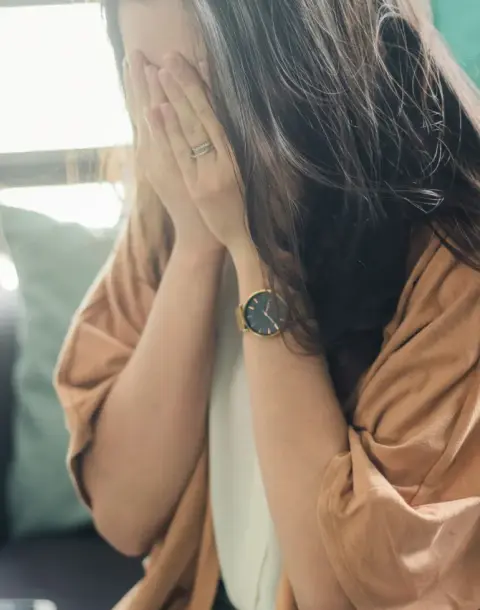 Bonjour.Stories: Kada vijesti donose težinu: Kako se nositi sa emocijama?