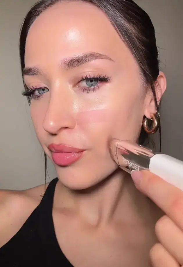 Istražili smo puder koji svima stoji: TikTok nije lagao!