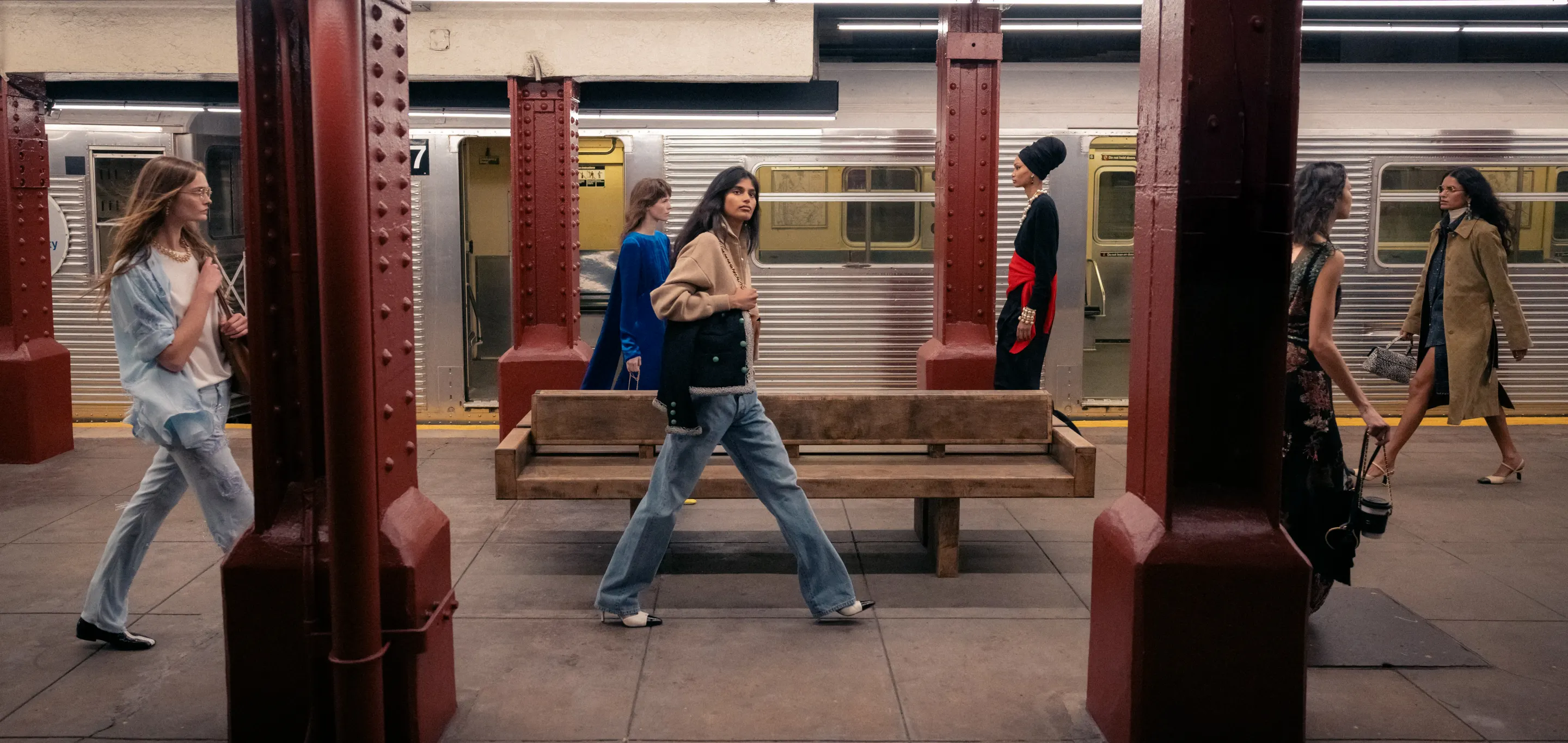 New York je sinoć izgledao potpuno drugačije. CHANEL je razlog, a mi vam donosimo detalje.