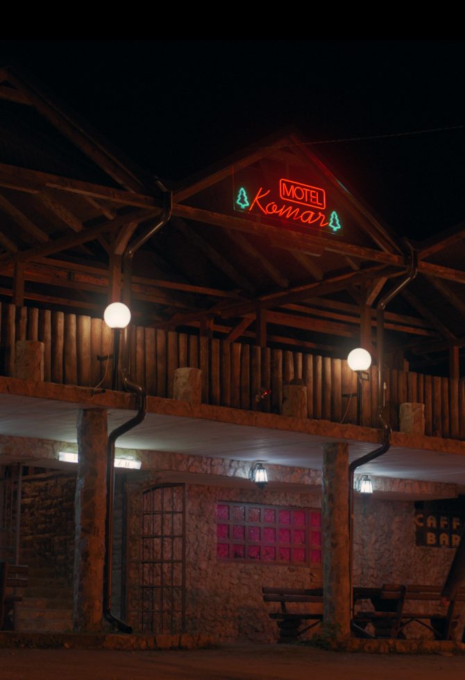 Komar stiže u petak, a mi smo ga već pogledali: 5 stvari bh. misterije koje nas je ostavilo bez teksta