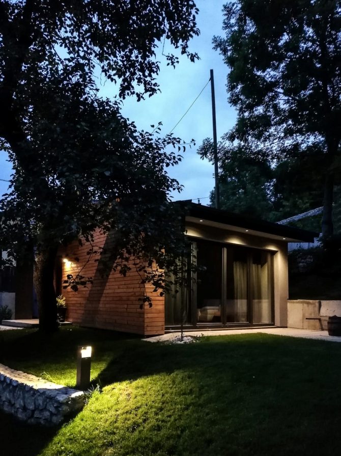 Kućica veličine malog stana iznad Baščaršije pokazuje pametan dizajn, a vrt će vas oduševiti