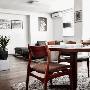 Penthouse na Koševu koji pokazuje kako savremeni gradski interijer izgleda bez kiča