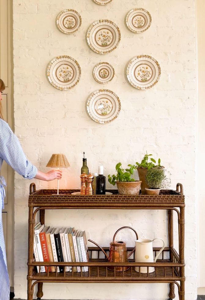 Kuhinjska organizacija bez ormara: Komad koji svi žele jer štedi prostor i izgleda moderno