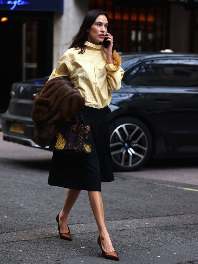 Trik koji očekujemo samo od Alexe: Jedan pomak koji osvježava poslovni look