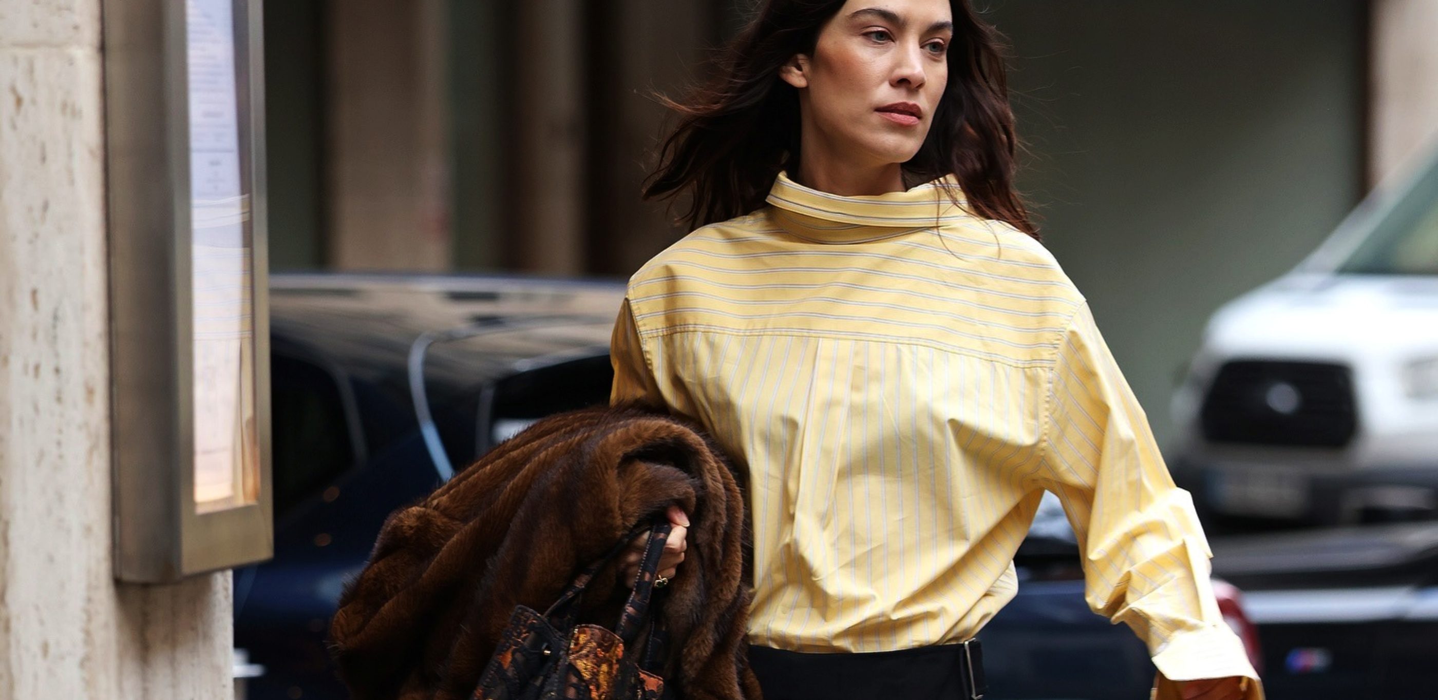 Trik koji očekujemo samo od Alexe: Jedan pomak koji osvježava poslovni look