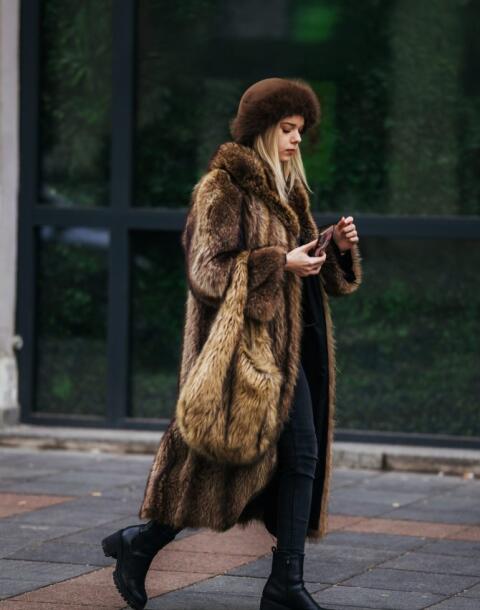 Nismo spremni da ih skinemo: Najbolje stilizovane bunde na prolaznicama s ulica Sarajeva