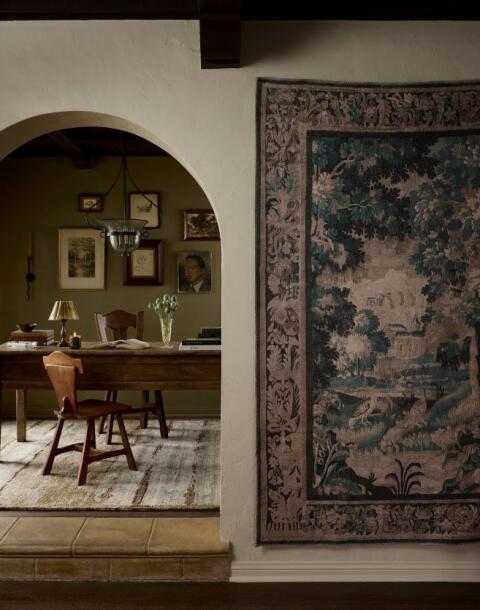 Tepih ne mora biti na podu: Mali trik za proljeće koji prostoru daje dubinu