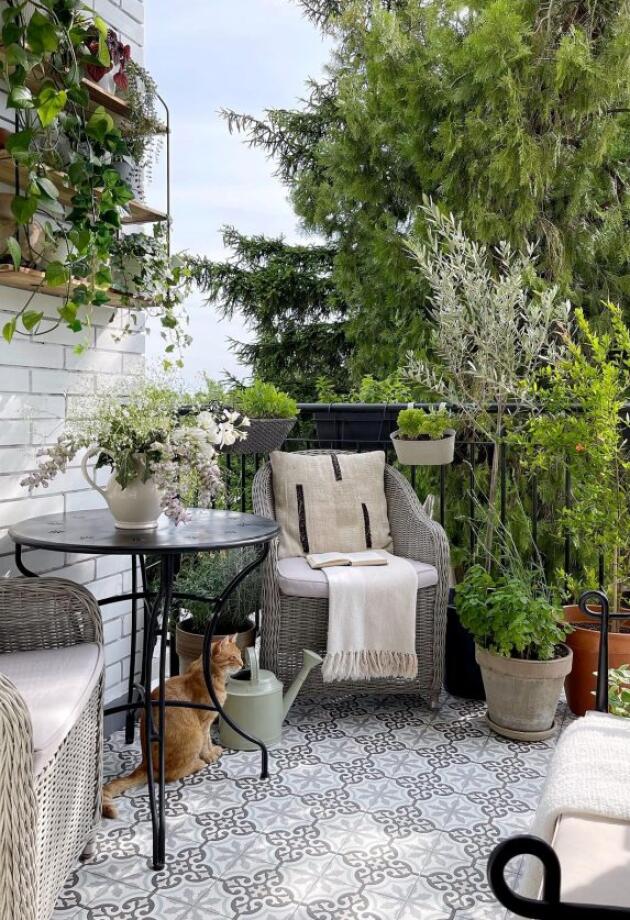 Iz Bonjour arhive: 5 balkona od Sarajeva do Zuricha koji će vas podsjetiti zašto volite proljeće