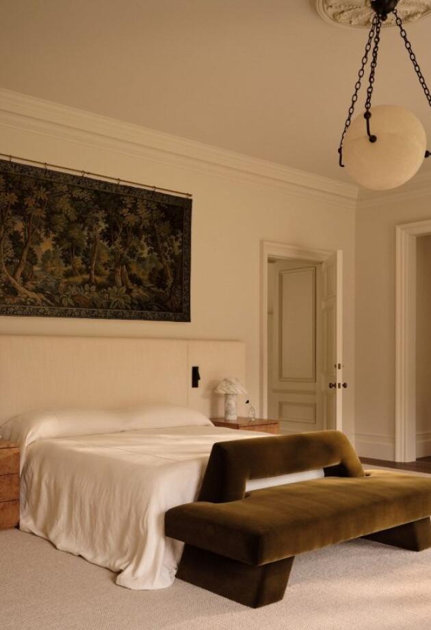 4 načina kako stilizovati jedan od pametnijih komada koji možete dodati spavaćoj sobi