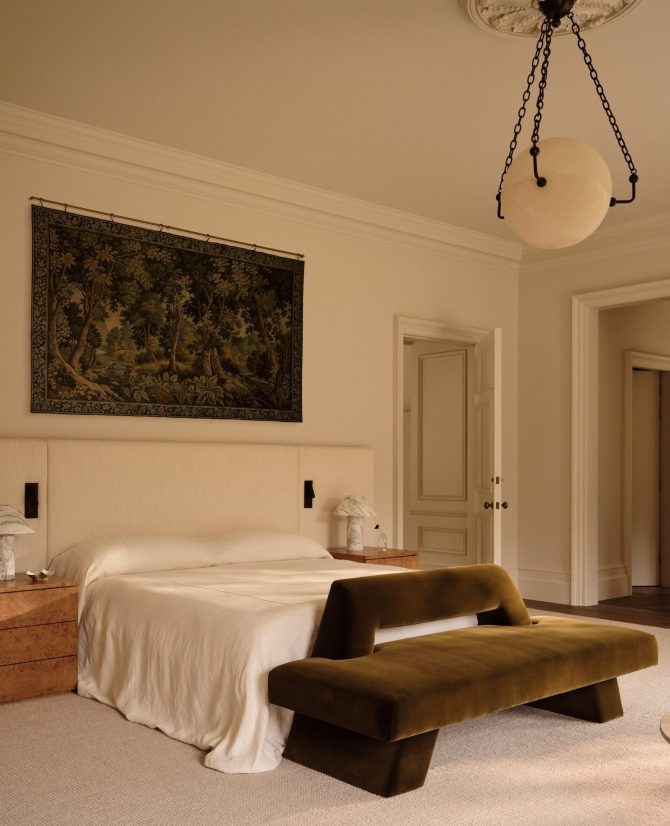 4 načina kako stilizovati jedan od pametnijih komada koji možete dodati spavaćoj sobi