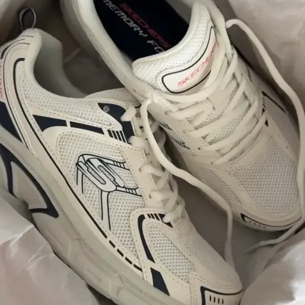 Otišle smo po jedne, a izašle s tri. Priča o tenisicama koje te osvoje čim ih obuješ.