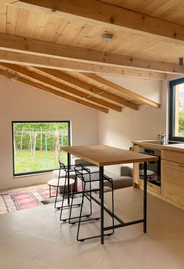 Arhitektura uz rijeku reinterpretira tradiciju kroz savremeni drveni volumen