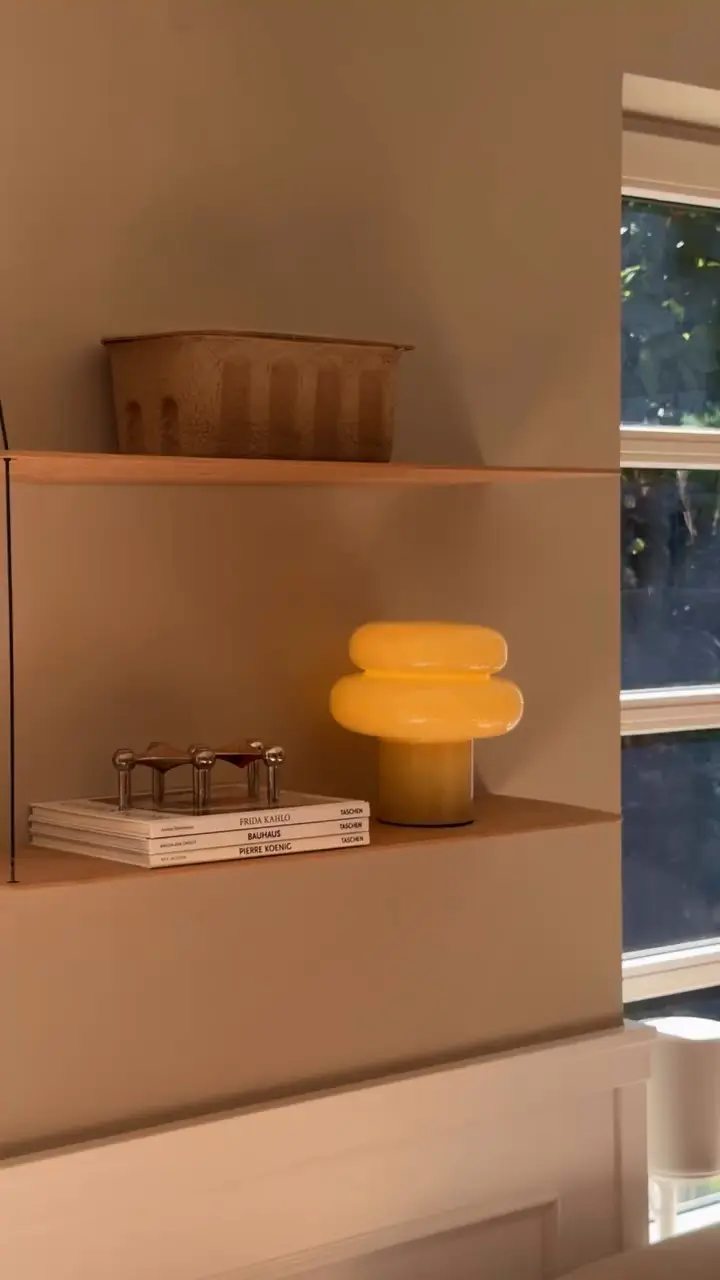 Ova JYSK lampa je viralna, a jednako efektno izgleda i ugašena