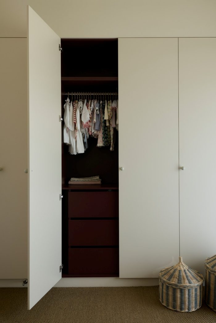 Poznati IKEA sistem koji rješava organizaciju ormara sada je prilagođen malim stanovima