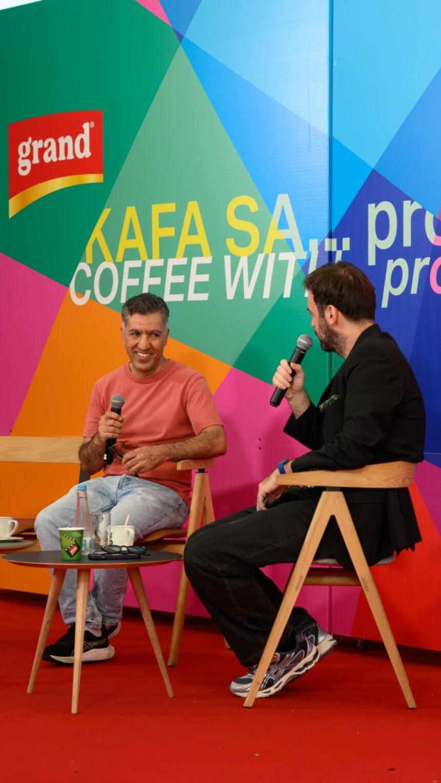 Uz kafu s Anwarom pričali smo kako je svoj život ispisao na 800 stranica i pretvorio u filmske priče