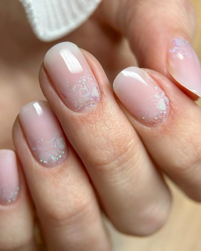 Romantična manikura koja je osvojila TikTok: Princess nails su novi favorit