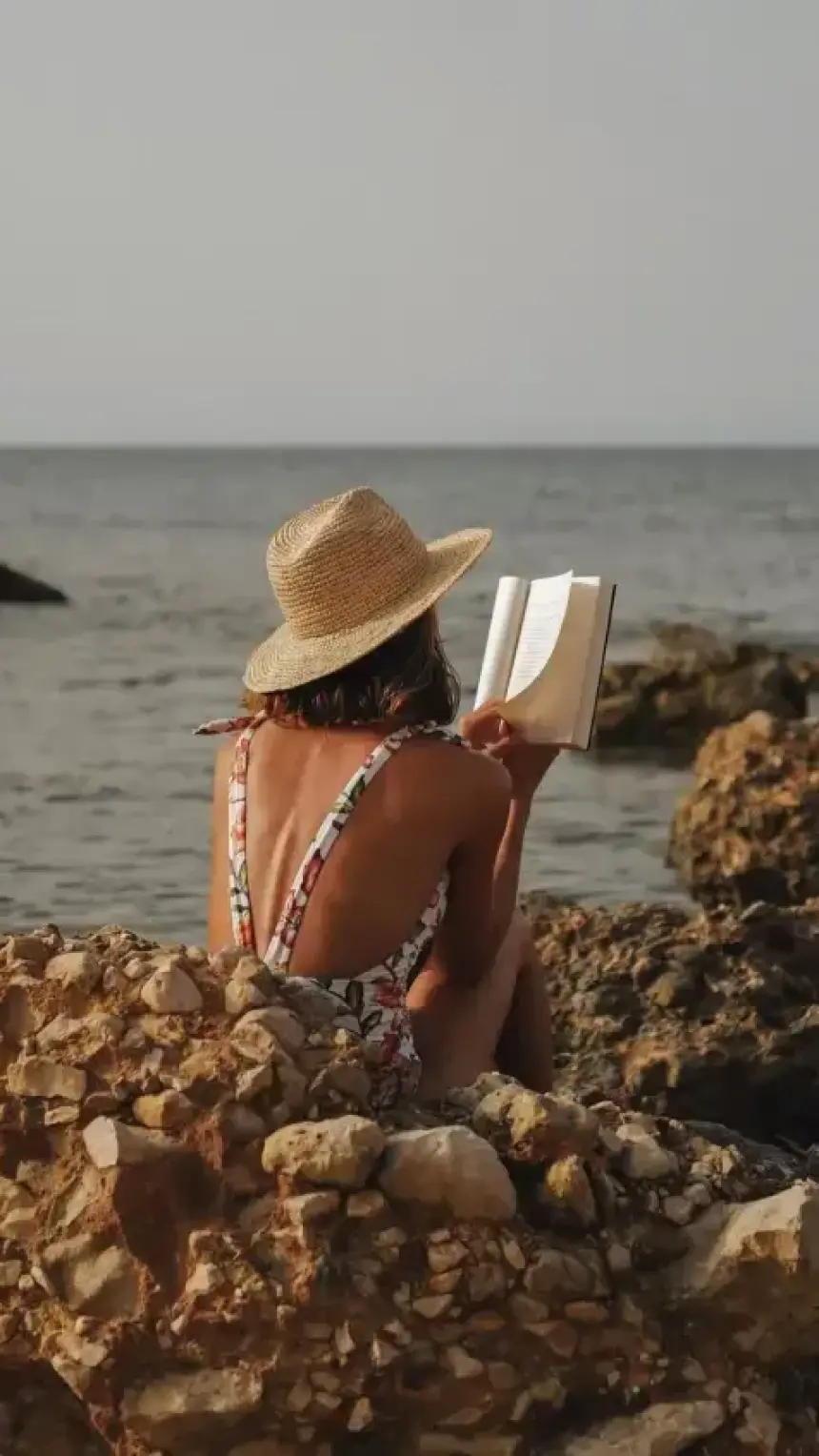 Ne ideš na odmor bez ovih 5 knjiga – čitaju se u jednom dahu!