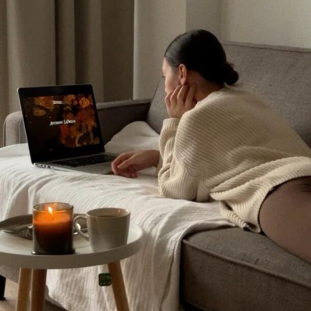 Filmovi Netflix: Top 10 preporuka za hladnije i cozy dane