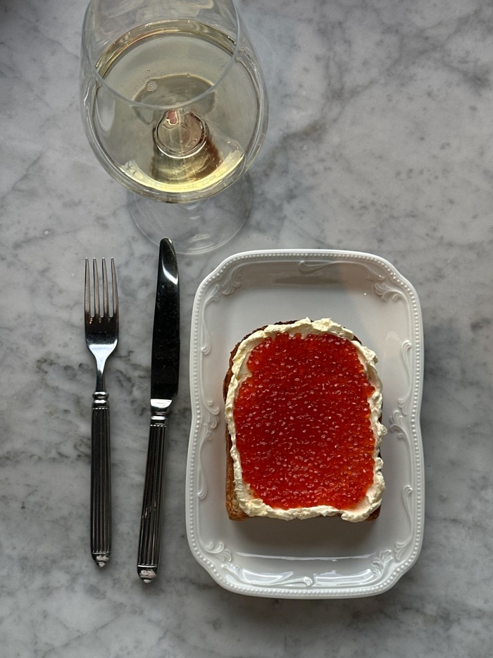 Bonjour Edit: Za dan 13 hvataj i fotkaj sve crvene detalje koje vidiš u toku dana