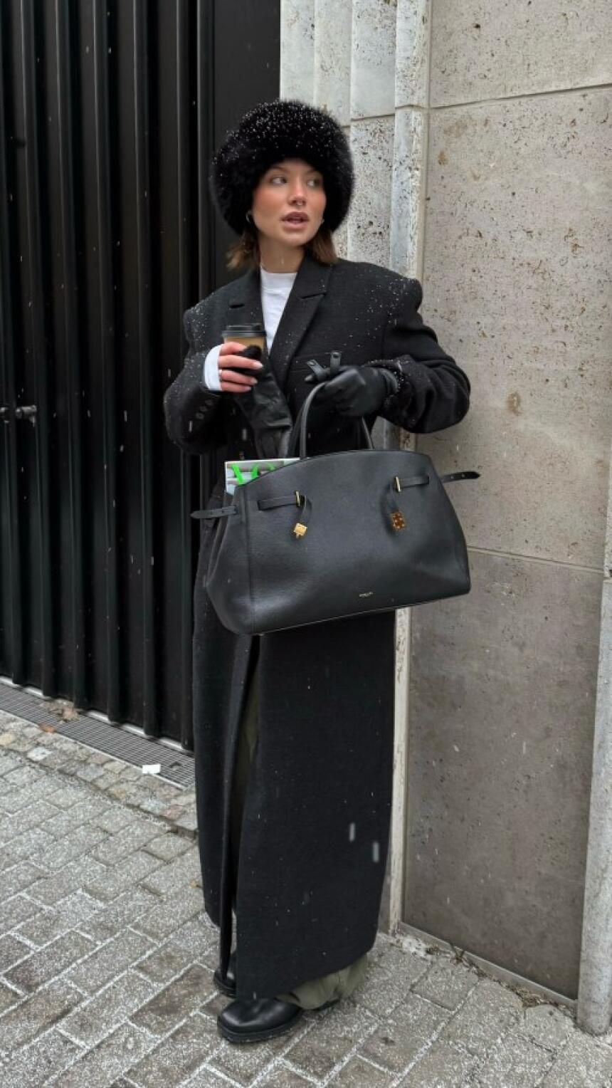 Zašto je crna boja uvijek siguran izbor? Ovih 15 komada to objašnjava, a neki su na sniženju.