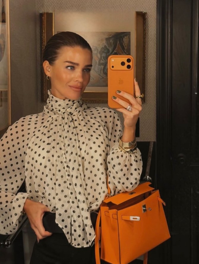 Najslađa bluza na tačkice nalazi se u ZARA radnji i košta manje od 60 KM.