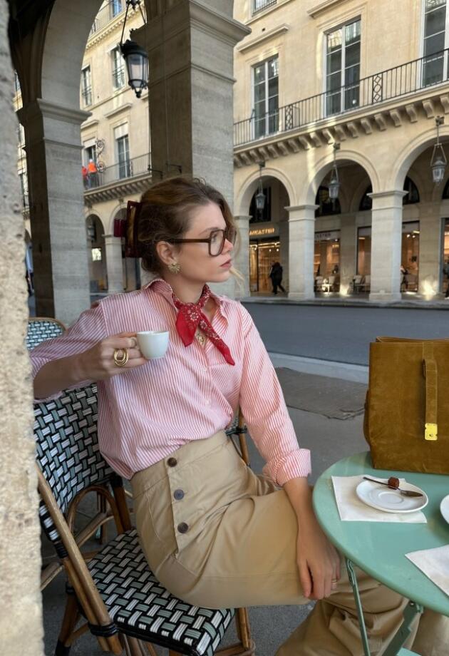 Proljetne, u boji, na pruge i na cvijeće! Birali smo 12 ZARA košulja koje nosite u svim prilikama.