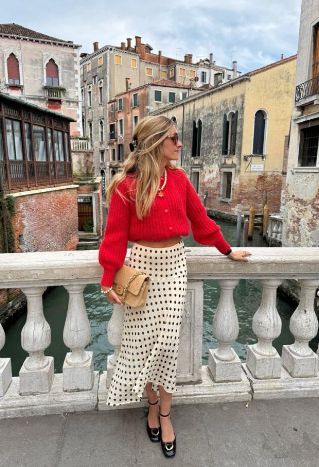 Bershka proljetno sniženje krije 10 komada koje biste odmah dodali u ormar