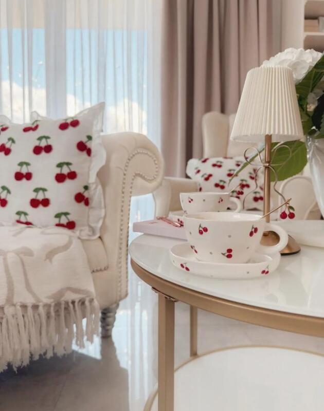 Svi kupuju ovu Pepco kolekciju s trešnjama, a jastuk s volanima je definitivno omiljeni