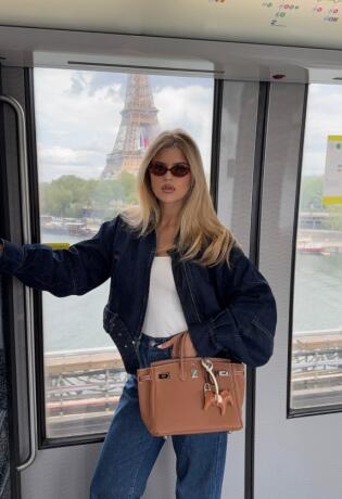 Treba vam proljetna jakna koja ide uz sve? Stradivarius jeans modeli su pun pogodak.
