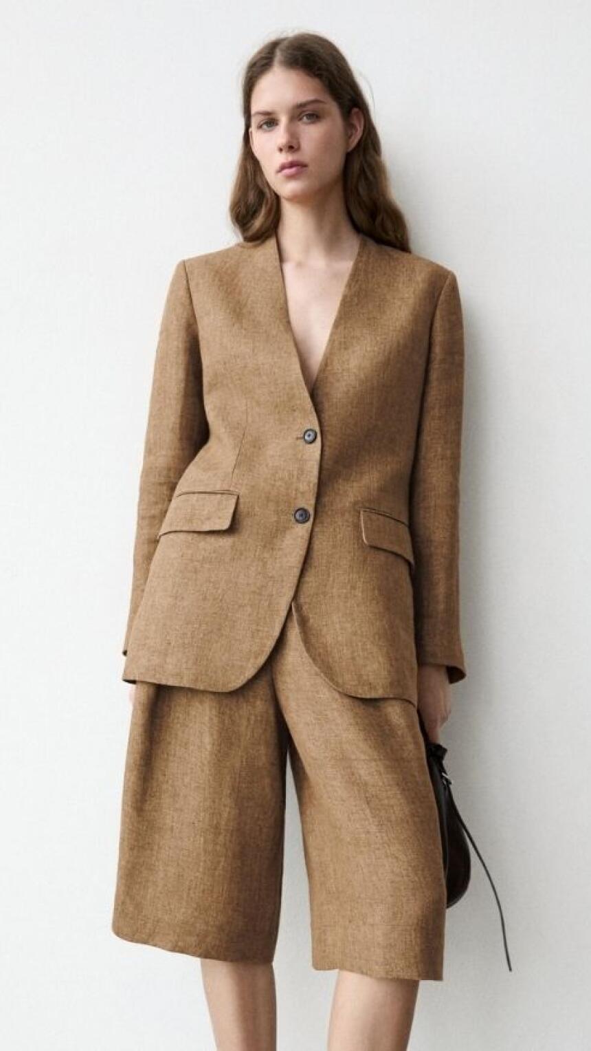 Sjećate se Massimo Dutti kompleta inspirisanog Michael Korsom? Sada je snižen.