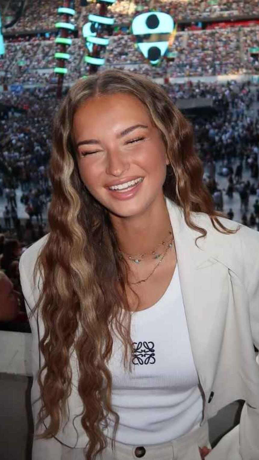 Makeup koji će preživjeti Dinine koncerte na Koševu