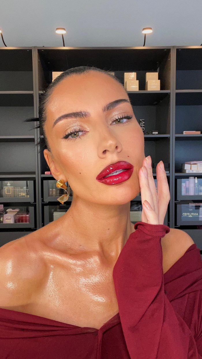 Odbrojavanje: Savršen glamurozni makeup look za prazničnu sezonu